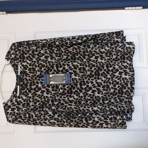 NWT Women's long sleeve top large